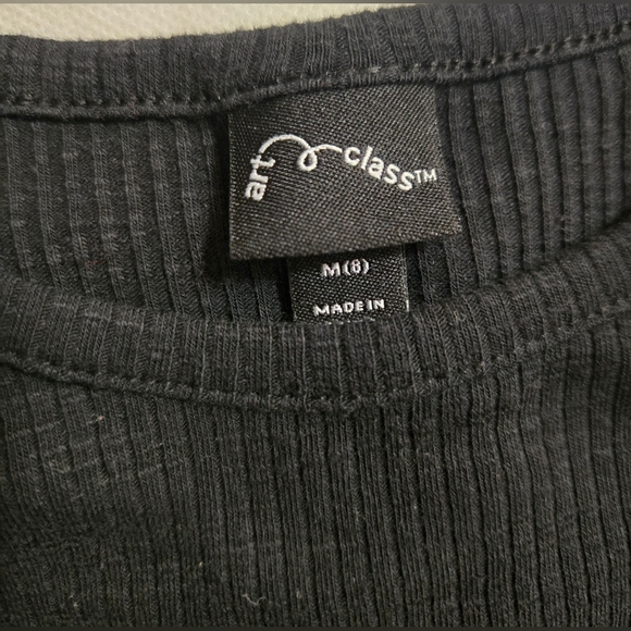 Art CLASS Black Long Sleeve Smiley Face Top - Picture 3 of 3